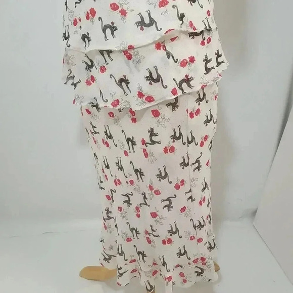 {Chelsea & Violet} 100% Silk Red Roses With Black Cats Print Top and Skirt - Picture 8 of 15